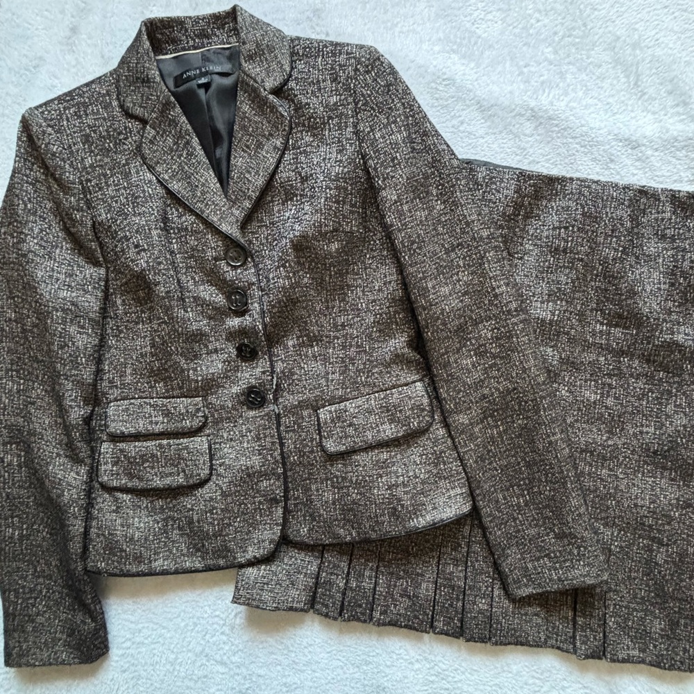 Anne Klein Gray Skirt Suit Set